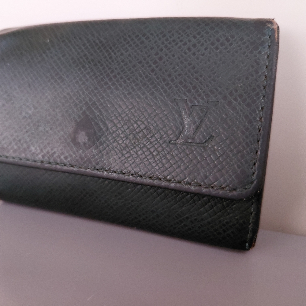 Louis Vuitton Olive Green Key Holder Wallet - Picture 2 of 9